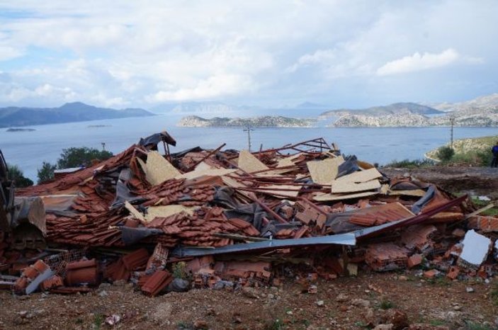 Marmaris’ite imara aykırı yapı yıkımları devam ediyor -4