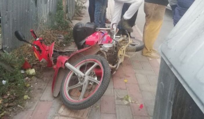 Otomobil ile motosiklet çarpıştı: 1 yaralı -2