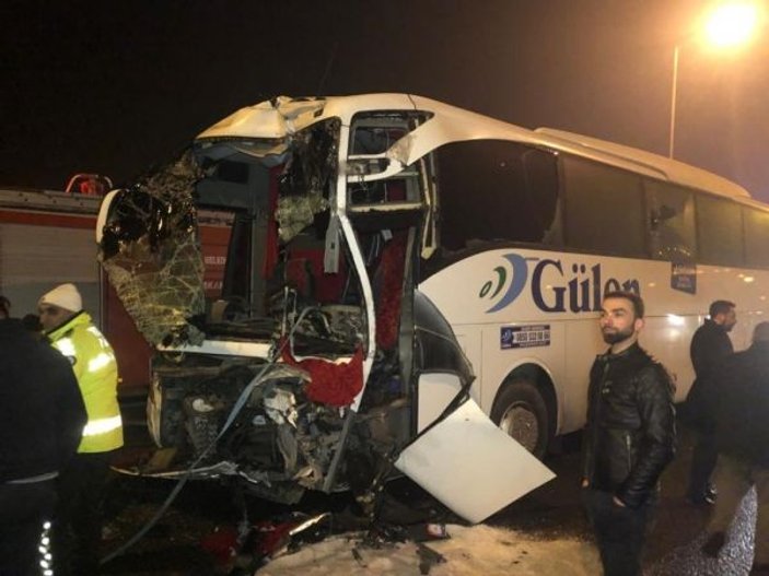 Ankara'da otobüs kazaları: 11 yaralı