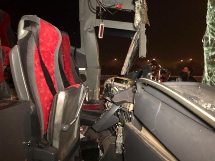Ankara'da otobüs kazaları: 11 yaralı