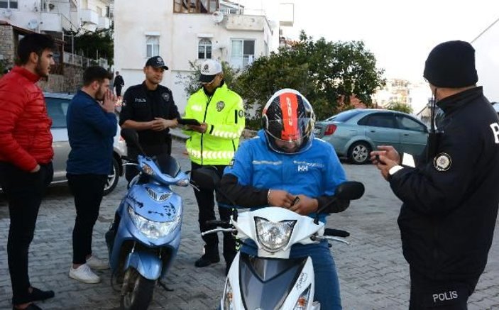 Kask takmayan motosikletlilere ceza yağdı -2
