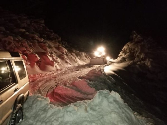 Antalya’da karda mahsur kalan vatandaşlar kurtarıldı -2