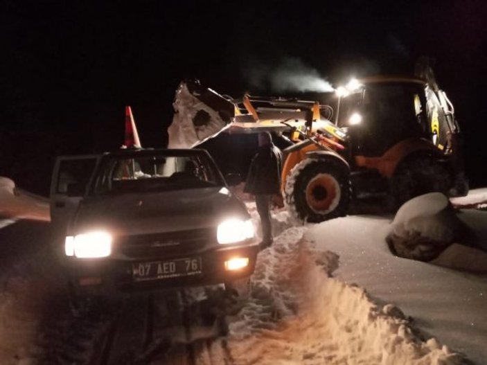 Antalya’da karda mahsur kalan vatandaşlar kurtarıldı -1