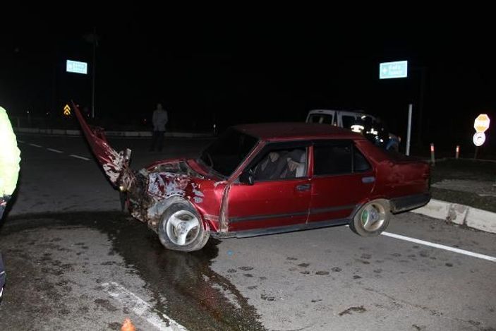 Manisa'da alkollü sürücü kaza yaptı