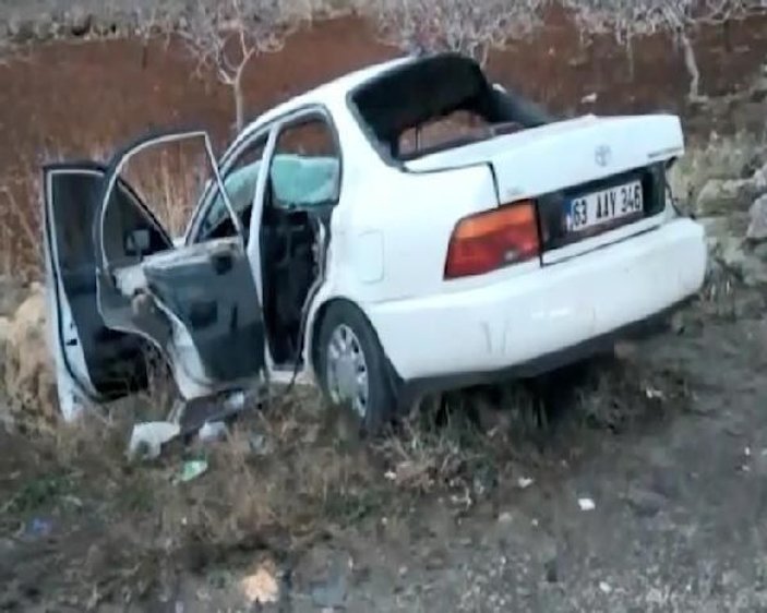 Otomobil, yolcu minibüs ile çarpıştı: 2 ölü, 12 yaralı -2