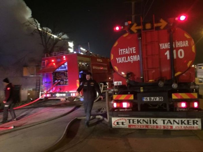 Bursa'da patlayan soba, evi kül etti