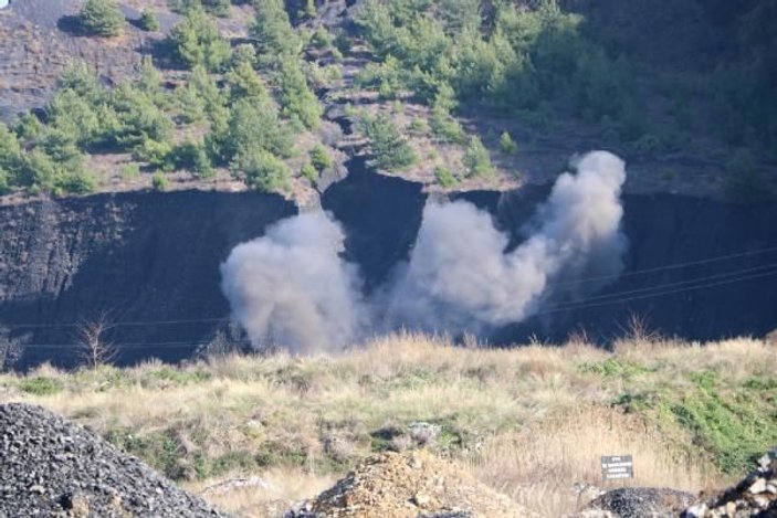 Kazı sırasında bulunan top mermileri patlatıldı -1