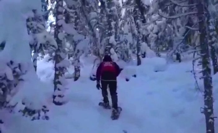 Kartalkaya’da kaybolan 3 kayakçıyı jandarma kurtardı -5