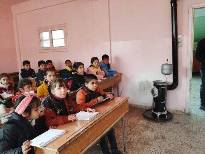 Rasulayn’da ders başı yapan öğrenciler, okullara dağıtılan sobalarla ısındı -1