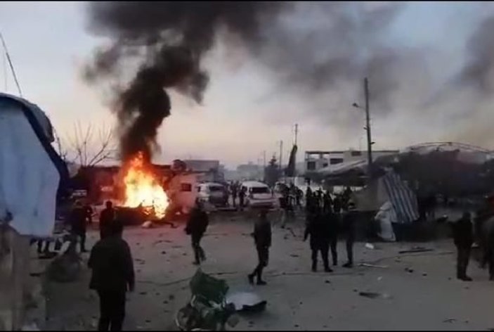 Azez'de PKK/YPG'li teröristlerden bomba yüklü kamyonetle saldırı: 7 ölü -4