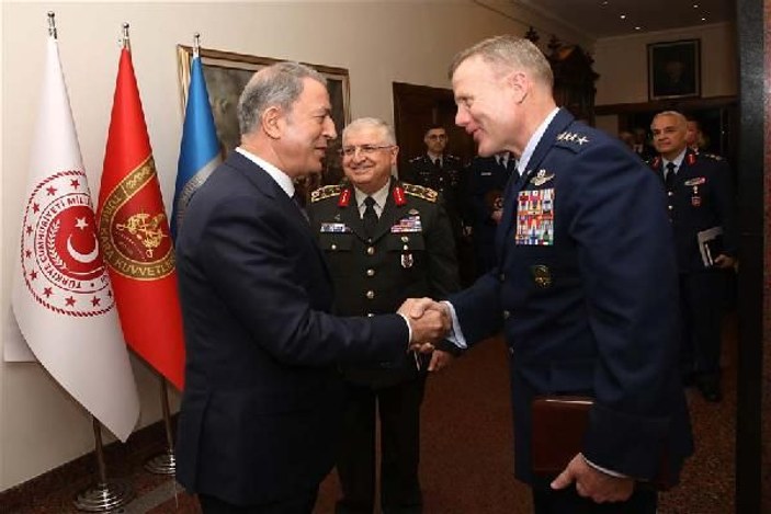 Bakan Akar, NATO Avrupa Müttefik Kuvvetler Komutanını kabul etti -1