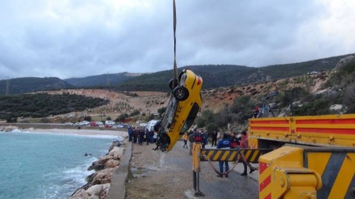Mersin’de otomobil denize düştü: 1 ölü -3