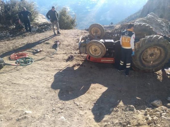 Kullandığı traktörün altında kalan 16 yaşındaki Ahmet öldü -1