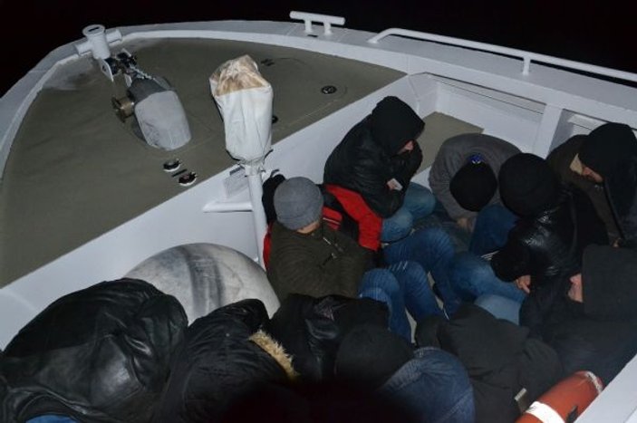 Kuşadası’nda 64 kaçak göçmen yakalandı