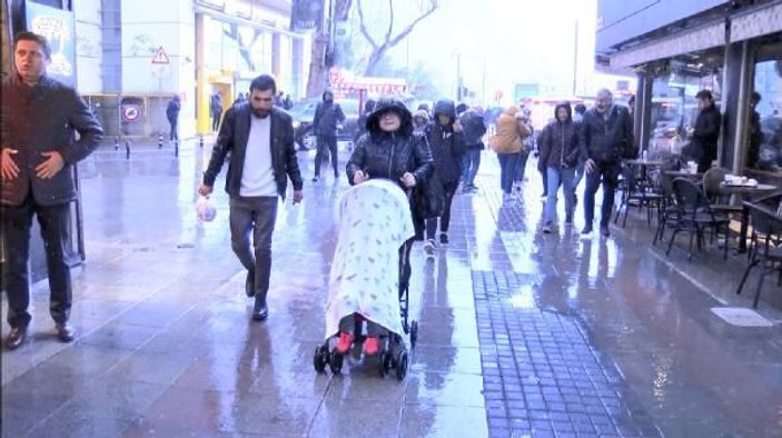 Sağanak yağış İstanbul'da etkili oldu -2