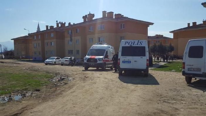 Çocukların oyun parkındaki kavgasına aileleri katıldı: 7 yaralı -3