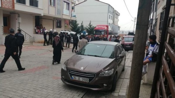 Müteahhitle apartman sakinlerinin koku kavgası kanlı bitti: 2 ölü, 1 yaralı -2