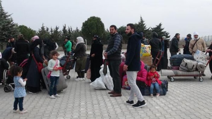 Suriyelilerin, bayram için ülkesine gidişlerine koronavirüs engeli -3