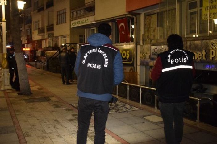 i Malatya’da bir kişi, oynadığı silahla kendini vurdu