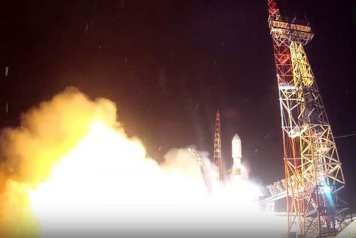 Rusya uzaya yeni bir navigasyon uydusu gönderdi -1