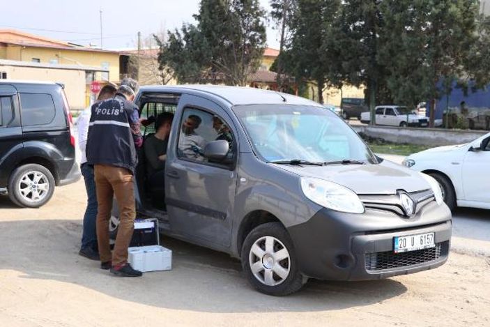 Kavga ettikleri kişilerden özür dilemeye gelince gözaltına alındılar -3