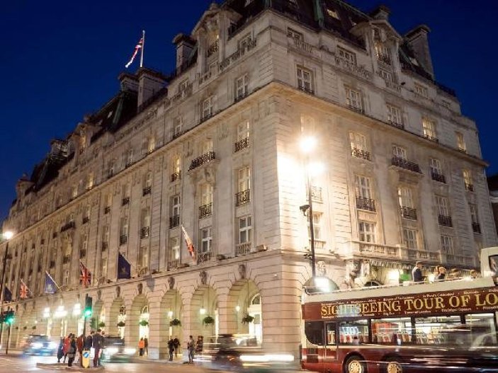 Dünya'nın en pahalı otelini 800 milyon sterline aldı -1