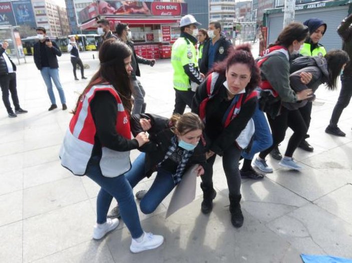 Kadıköy'de izinsiz 1 Mayıs gösterisine gözaltı -9