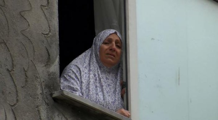 Ek fotoğraf //Bahçelievler'de balkondan bakan Suriyeli kız başına isabet eden kurşunla öldü -1