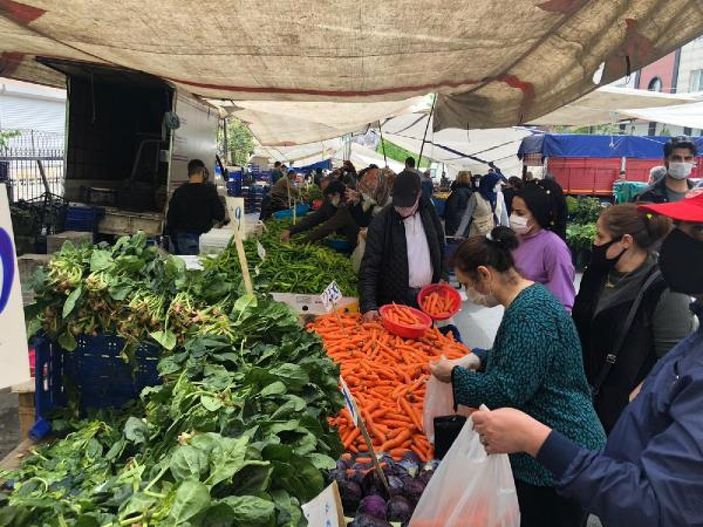 Şişli'deki semt pazarında iç içe alışveriş yaptılar -7