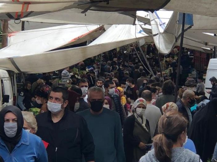 Şişli'deki semt pazarında iç içe alışveriş yaptılar -4