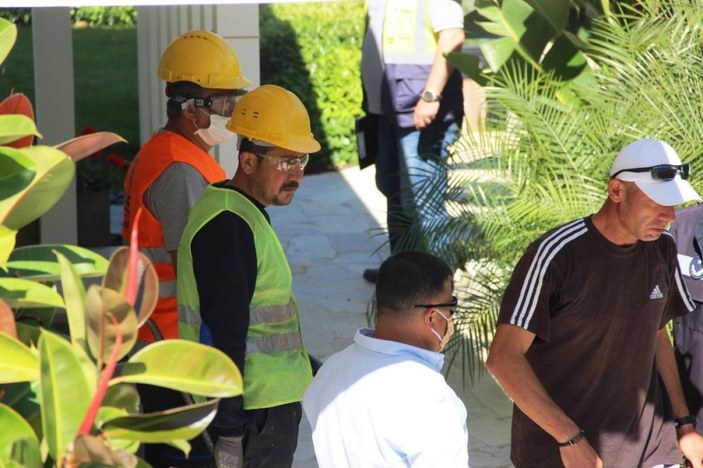 Belediye ekipleri, Yılmaz Özdil’in villasında yıkım çalışmalarına başladı -5