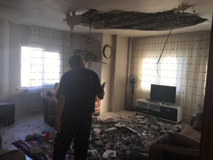 Mersin'de evin tavanı göçtü: 2 yaralı