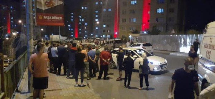 (Geniş Haber)-Başakşehir'de site yönetimi kavgası: 7 yaralı  -2