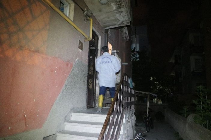 Elektrikli battaniye yangın çıkardı: 11 kişi zehirlendi