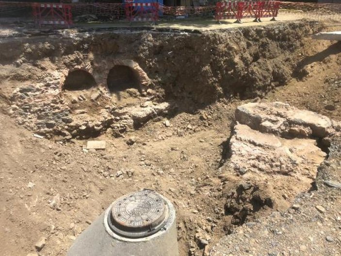 Ortaköy'deki İSKİ kazısında tarihi kalıntılar bulundu -2