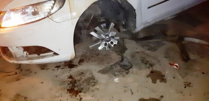 Bodrum’da kavşağa hızlı giren otomobil taklalar attı: 4 yaralı -9
