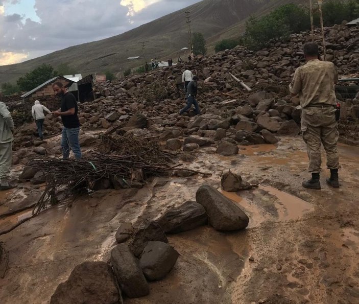Bingöl'de depremin ardından sel felaketi