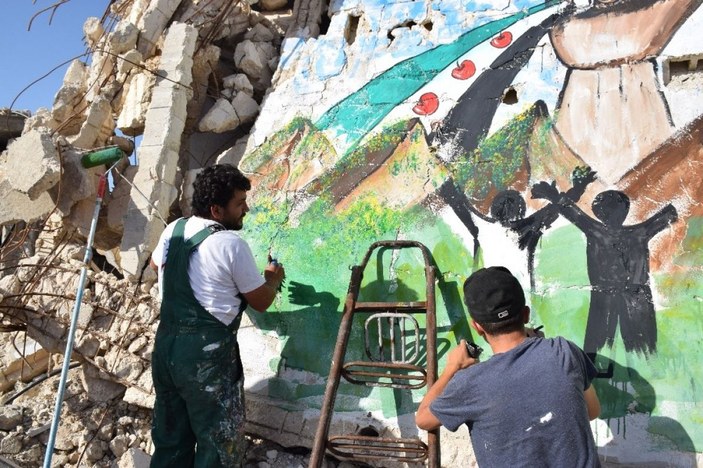 Suriyeli grafiti sanatçısı savaşın izlerini fırça darbeleriyle siliyor -4