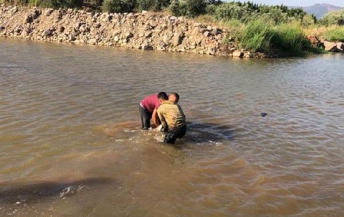 Hatay'da dereye giren Suriyeli baba ve 2 oğlu boğuldu -2