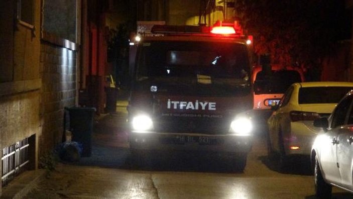 Bursa'da mahalleye yayılan kötü koku, cesedi ortaya çıkardı -7