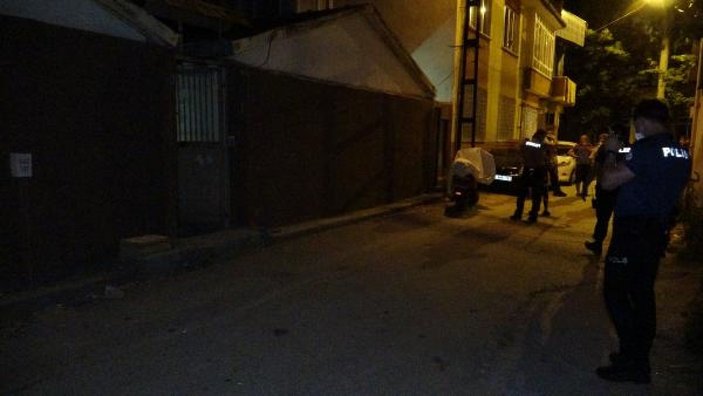 Bursa'da mahalleye yayılan kötü koku, cesedi ortaya çıkardı -5