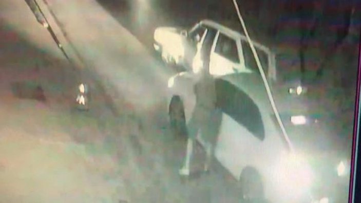 Pendik'te kadına darp kamerada... Yolu kesildi aracının camı tekmeyle kırıldı -4