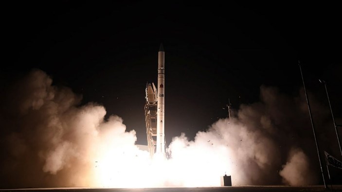 İsrail, uzaya casus uydusu gönderdi -1