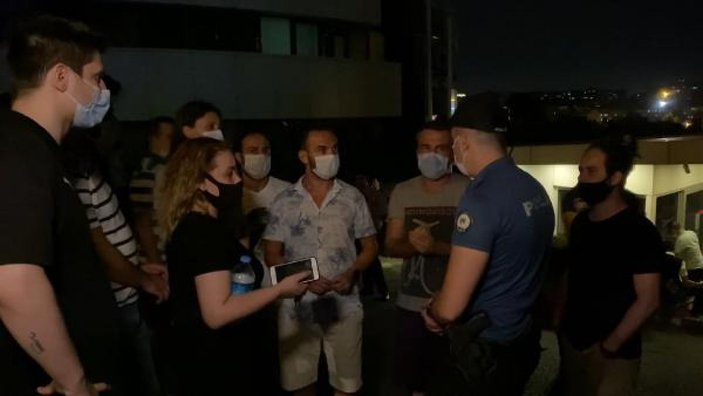Kadıköy'de 7 gündür elektrikleri kesik olan site sakinleri yardım istedi -3