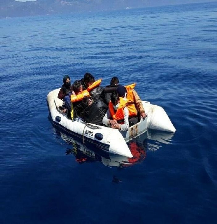 Yunanistan, 6 ayda, 3 bin 603 göçmeni Türk karasularına geri itti -8