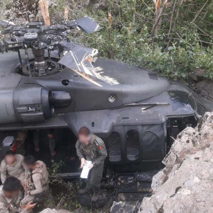 Bingöl'de askerleri taşıyan helikopter, arıza nedeniyle zorunlu iniş yaptı -2