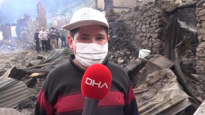 35 evin yandığı köyde, enkaz altındaki eşyalarını arıyorlar -9
