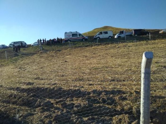 d Çorum'da oğlunu kurtarmak isteyen baba, gölde boğuldu