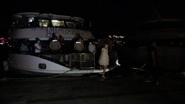 d Bebek'teki 150 kişilik yat partisine polis baskını -7