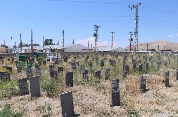 Van'daki kimsesizler mezarlığına yaklaşık 1,5 yılda  92 göçmen defnedildi -9